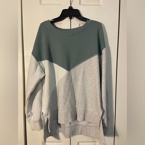 Green Tea Women's Colorblock Sweatshirt, Tri-Color, Side Split Seam